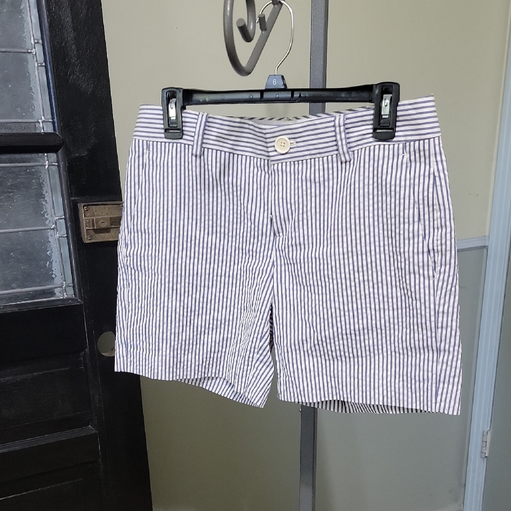 EUC Banana Republic Blue and White Striped Shorts Women Size 4